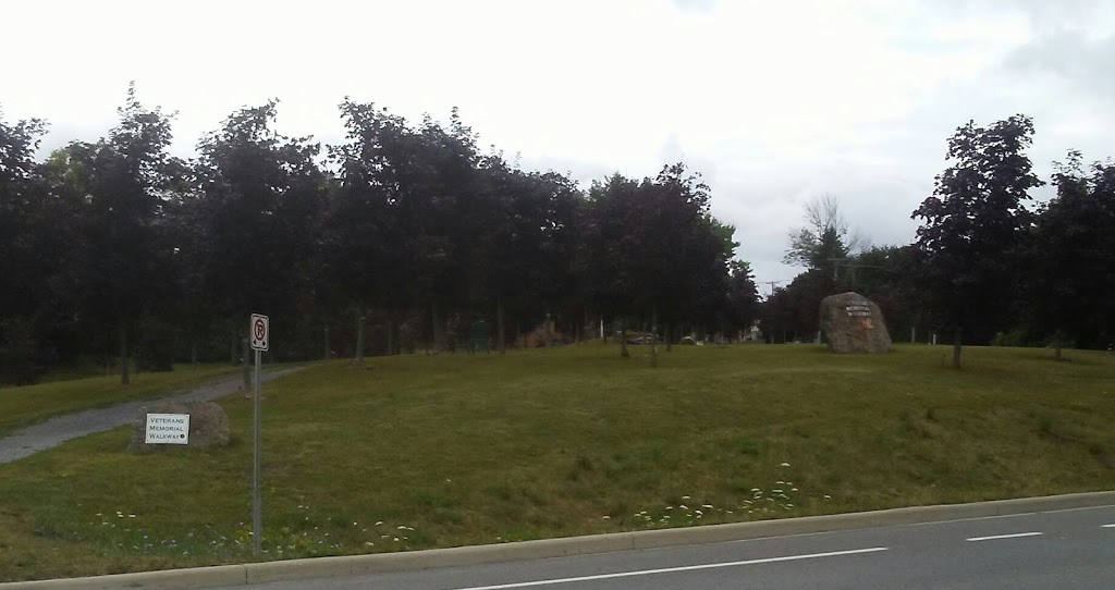 Veterans Walkway / Cenotaph | 3131 Old Perth Rd, Almonte, ON K0A 1A0, Canada | Phone: (613) 256-2064