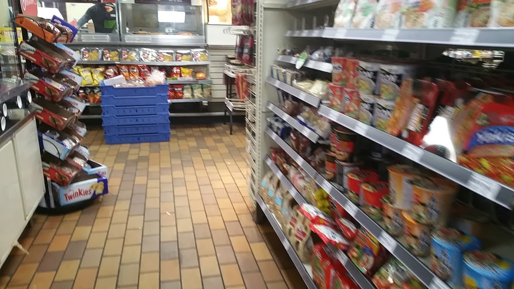 7-Eleven | 415 Melvin Ave, Hamilton, ON L8H 2L4, Canada | Phone: (905) 547-2422
