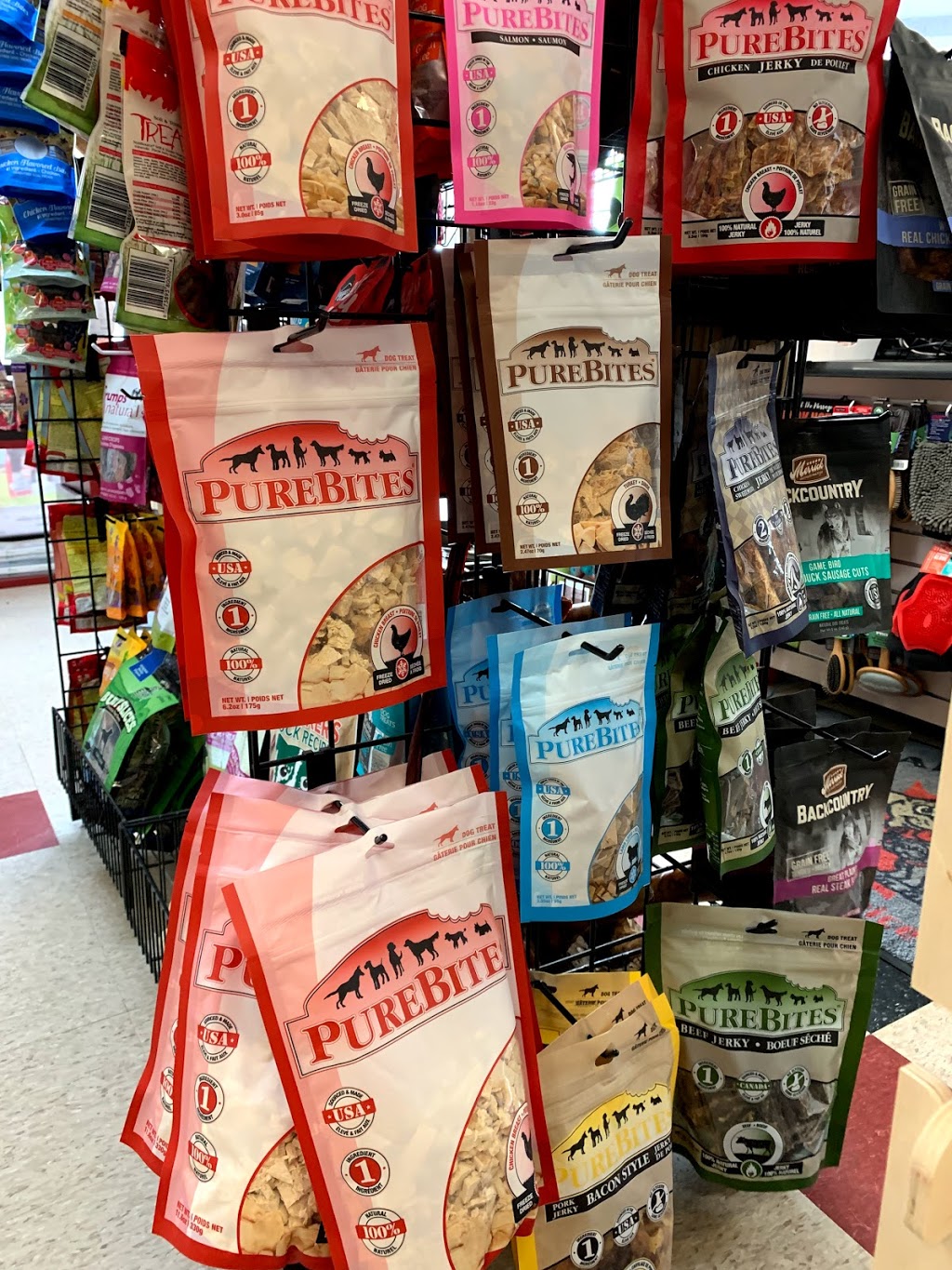 Global Pet Foods | 989 Fennell Ave E, Hamilton, ON L8T 1R1, Canada | Phone: (905) 575-9422
