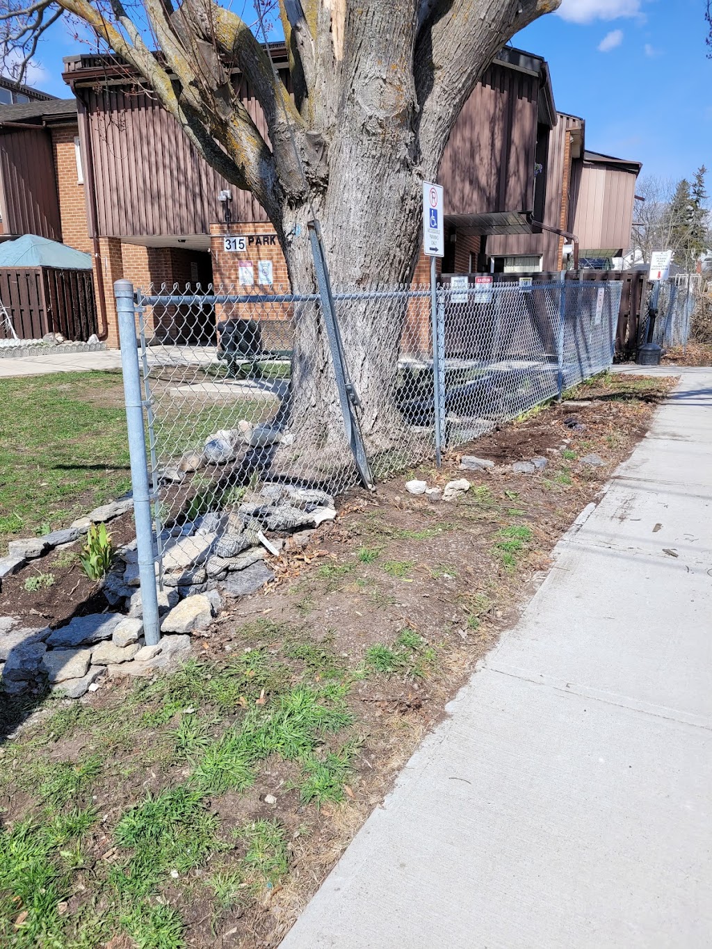 Best Price Fencing | 168 Milltown Rd, Shannonville, ON K0K 3A0, Canada | Phone: (613) 438-0719