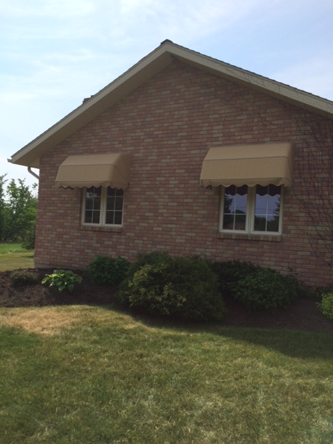 Lester Awnings | 1582 Chemong Rd, Peterborough, ON K9J 6X2, Canada | Phone: (705) 742-5405