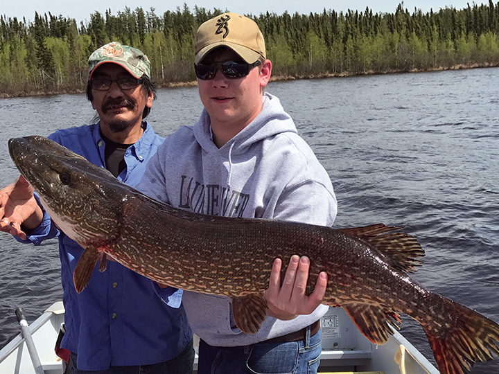 Laurie River Lodge Ltd | RR 2 Stn Main, Ponoka, AB T4J 1R2, Canada | Phone: (800) 426-2533