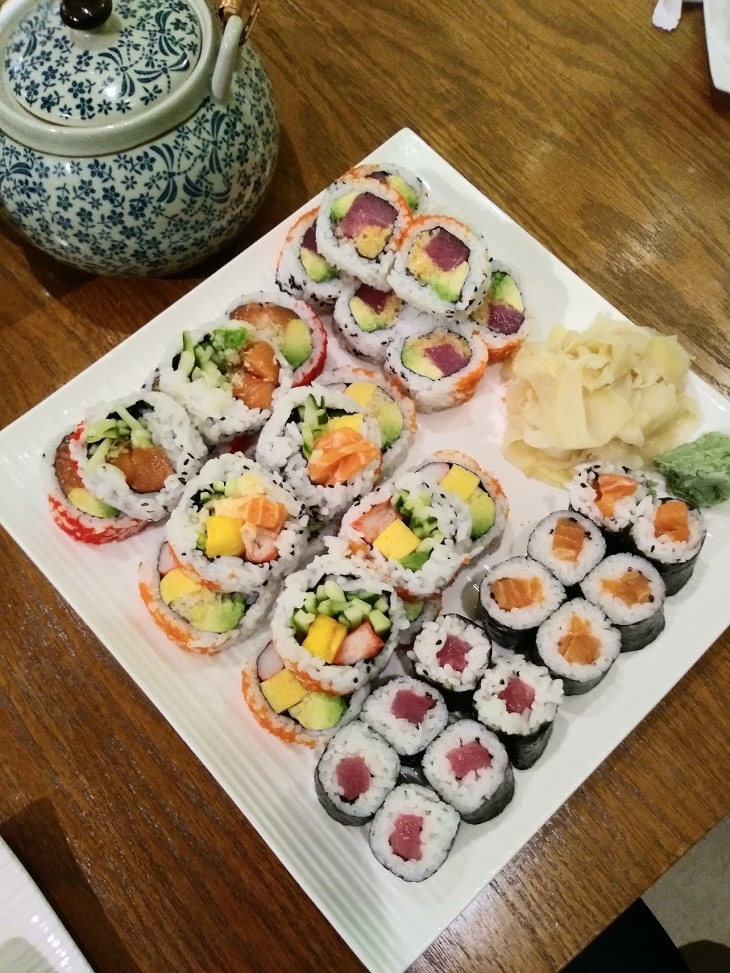 Miki Sushi Express | 13508 Victoria Trail NW, Edmonton, AB T5A 5C9, Canada | Phone: (780) 729-5828