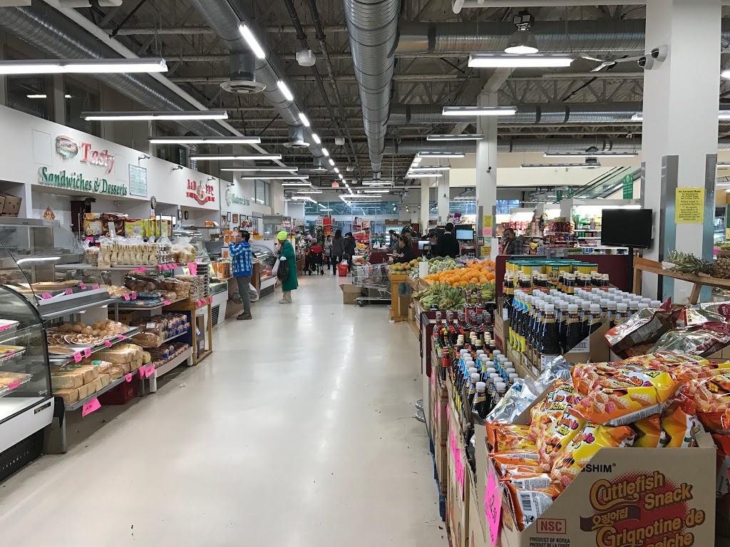 Henlong Market | 14351 104 Ave, Surrey, BC V3T 1Y1, Canada | Phone: (604) 585-8588