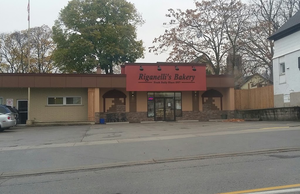 Riganellis Bakery Ltd | 16 Ormond St S, Thorold, ON L2V 1Y1, Canada | Phone: (905) 227-1156