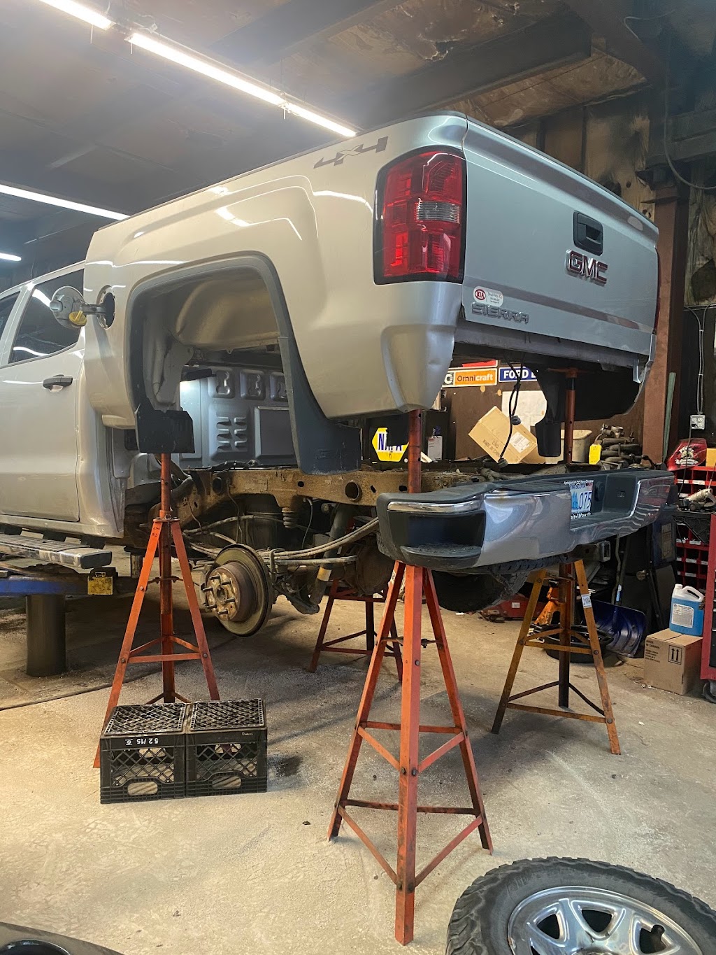 Dwaine’s Auto Repair | 21 Oceanview School Rd, Eastern Passage, NS B3G 1J3, Canada | Phone: (902) 830-5237