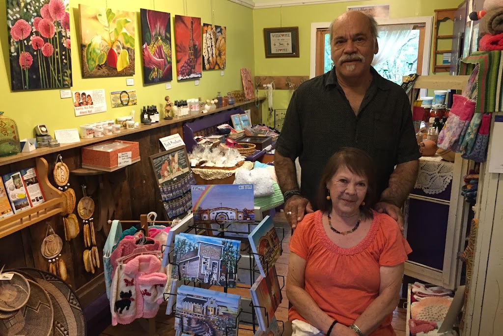 G Gs Gallery And Gifts | 309 Evenson Ave, Manitou Beach, SK S0K 4T1, Canada | Phone: (306) 917-7719