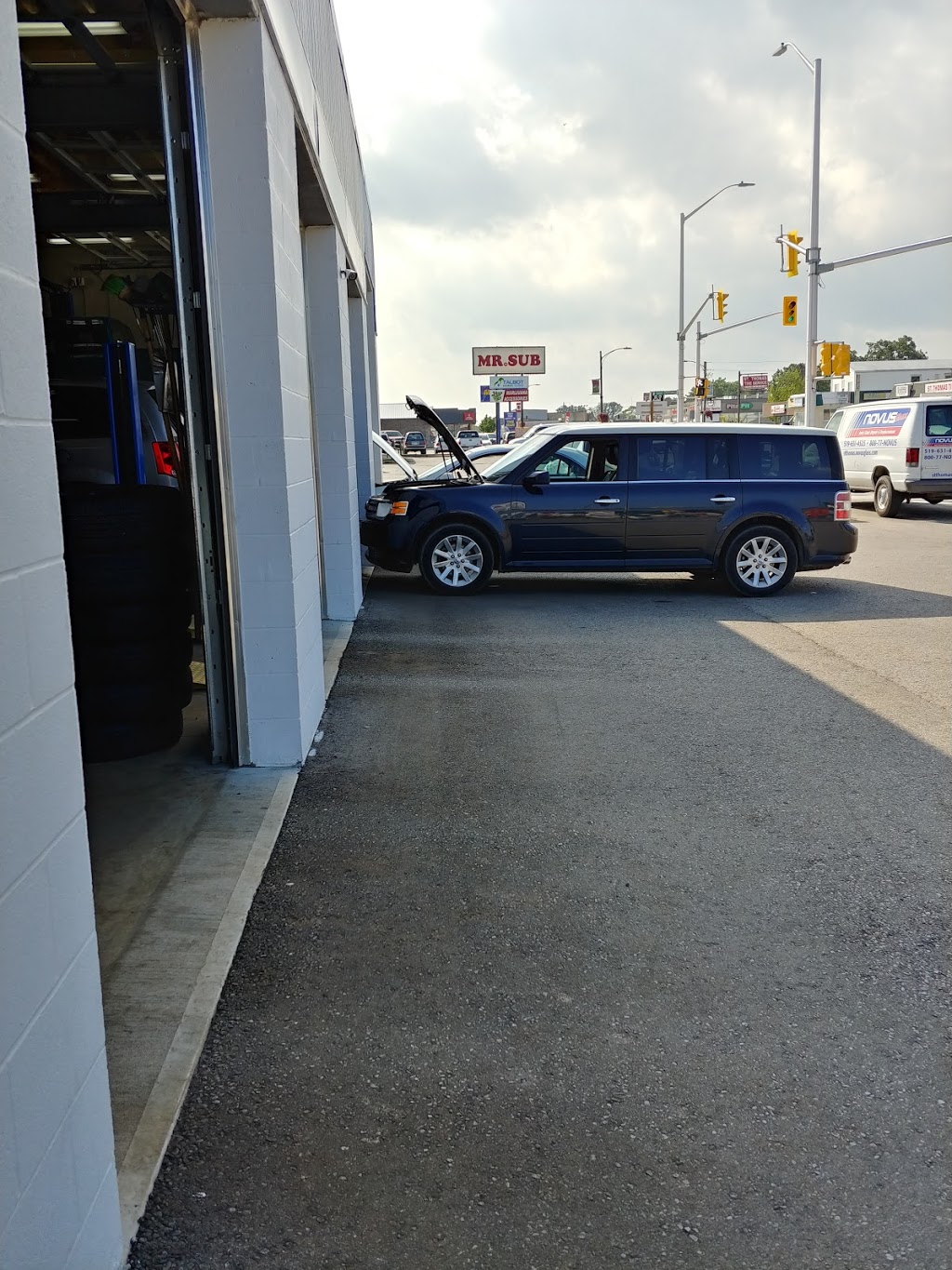 Speedy Auto Service St. Thomas | 940 Talbot St, St Thomas, ON N5P 1E7, Canada | Phone: (519) 637-2886