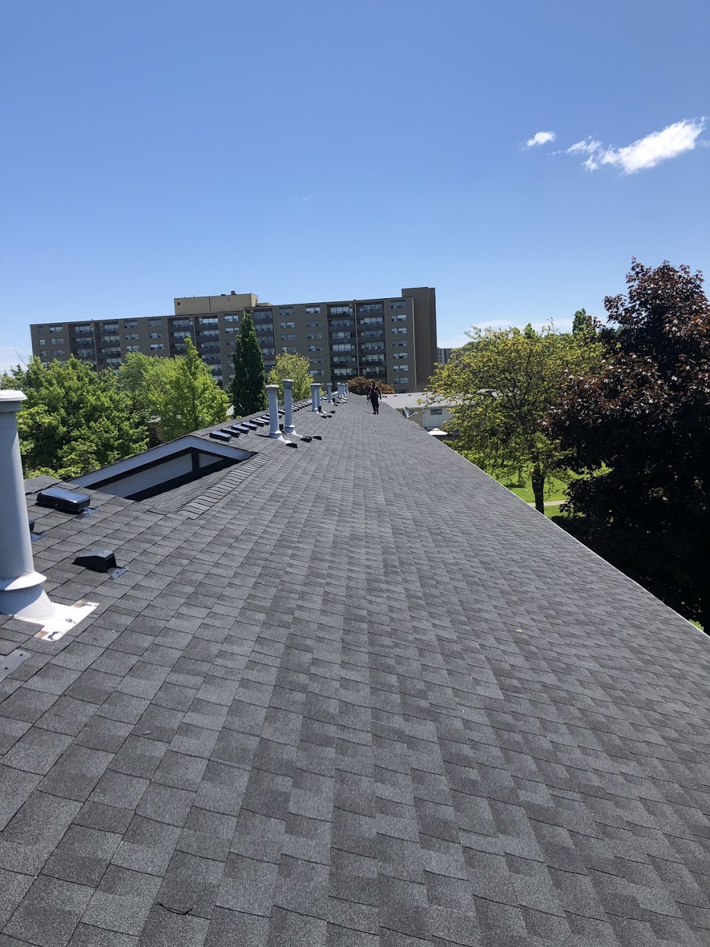 Eduard Roofing Inc. | 1199 Sixth Line, Oakville, ON L6H 1W8, Canada | Phone: (647) 216-0778