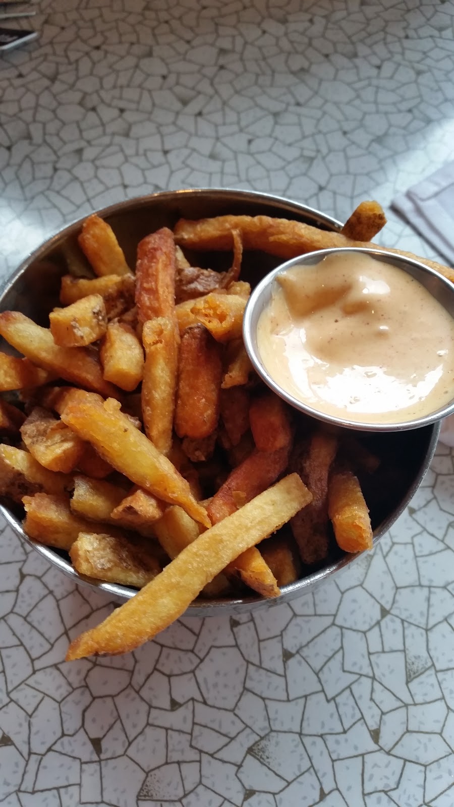 Le Hibou | 757 Chemin Riverside, Wakefield, QC J0X 3G0, Canada | Phone: (819) 459-8883
