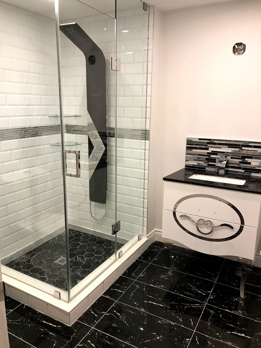 CBM Renovations Inc | 3063 Highvalley Rd, Oakville, ON L6M 5H4, Canada | Phone: (647) 785-7125
