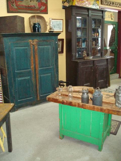 Antiquites Benoit Rochefort | 440 Rang des Érables, Sainte-Eulalie, QC G0Z 1E0, Canada | Phone: (819) 225-4454