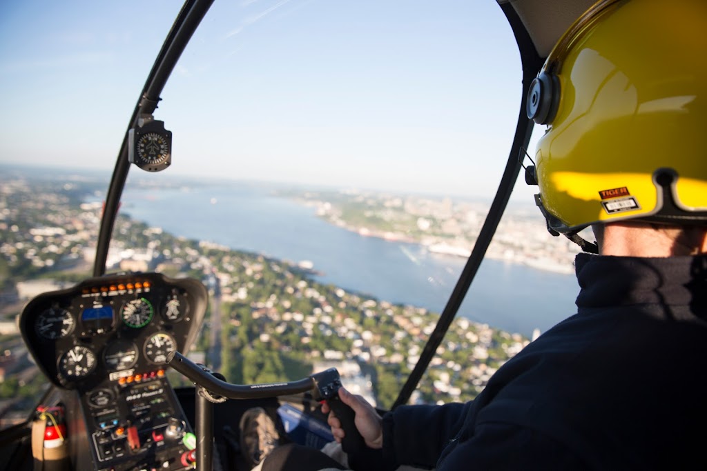 School Steering Capital Helicopter | 1688 Route de lAéroport, Québec, QC G2G 0K1, Canada | Phone: (418) 871-4466