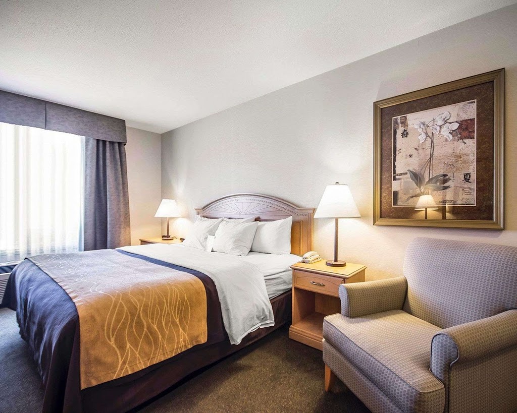 Comfort Inn & Suites | 1090 22 St NE, Salmon Arm, BC V1E 2V5, Canada | Phone: (250) 832-7711