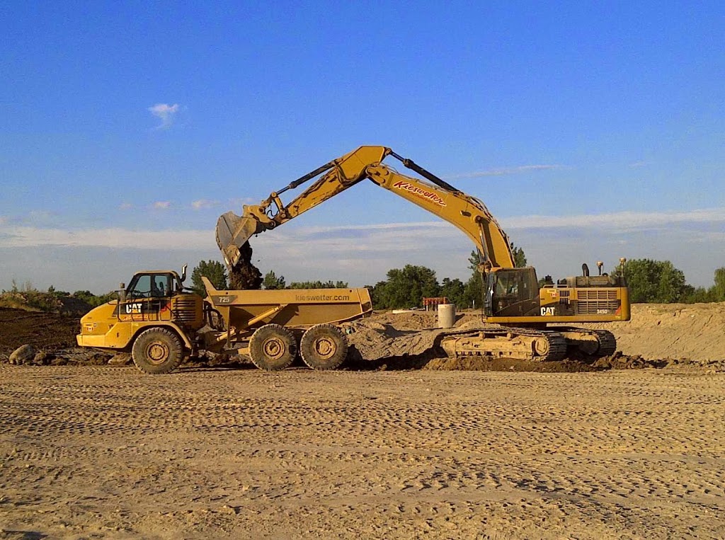 Kieswetter Excavating Inc | 3135 Boomer Line, St. Clements, ON N0B 2M0, Canada | Phone: (519) 699-4445