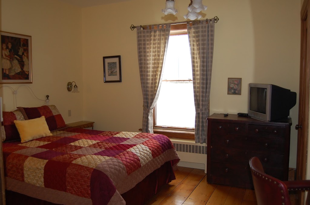 Auberge Jeffery | 91 Rue Water, Danville, QC J0A 1A0, Canada | Phone: (819) 839-2711