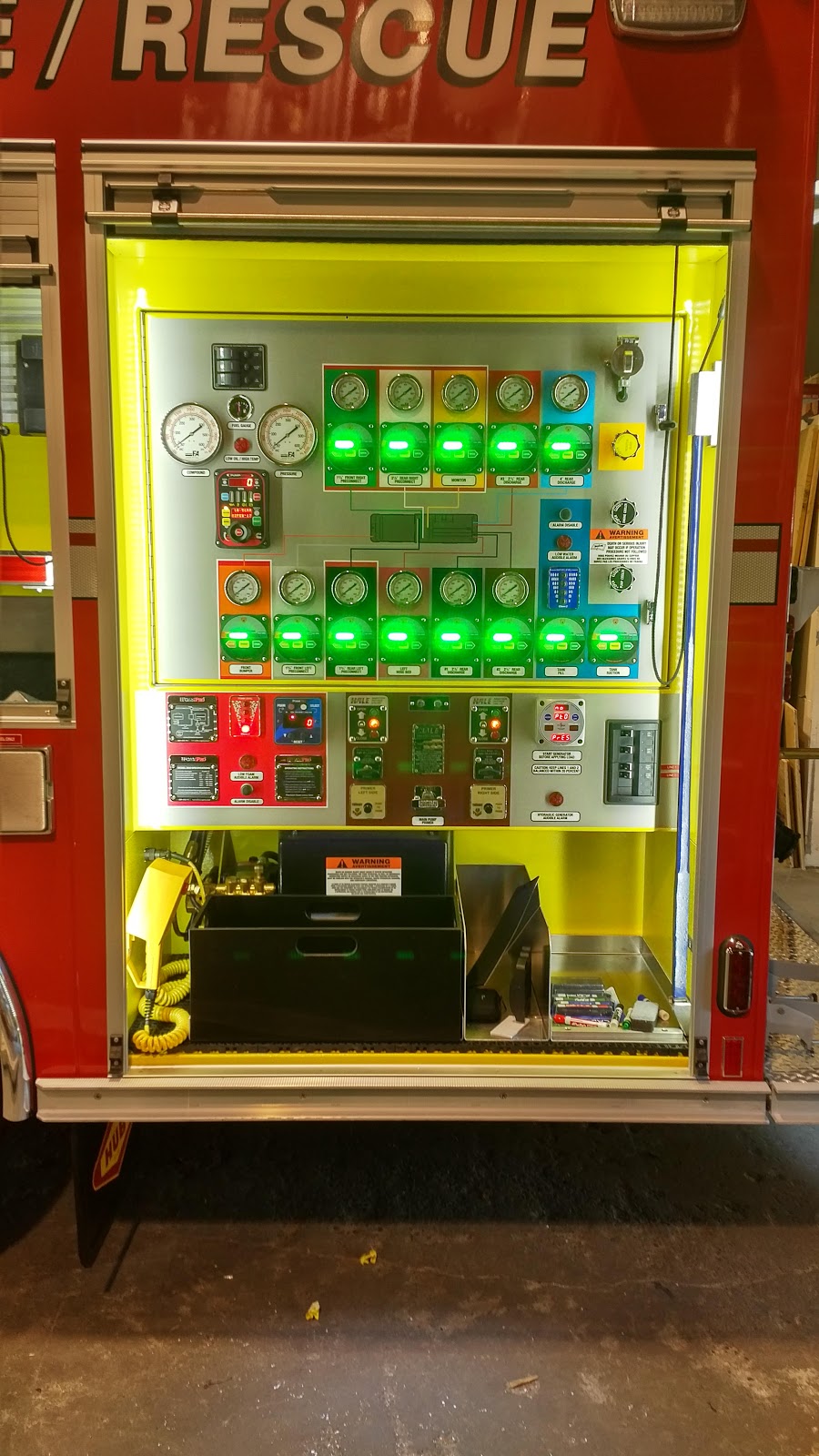 Hub Fire Engines | 3175 McCallum Rd, Abbotsford, BC V2S 7W5, Canada | Phone: (604) 859-3124