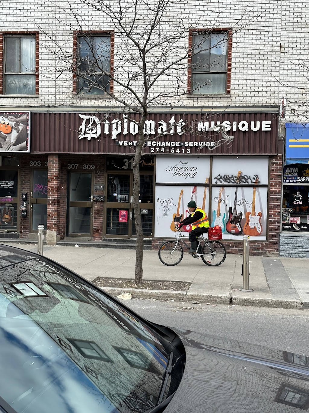 Centre De Musique Diplomate Ltee | 311 Rue Beaubien E, Montréal, QC H2S 1R9, Canada | Phone: (514) 274-5413