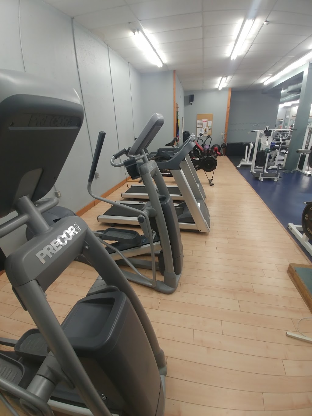 The Weight Room | 402 Laclie St, Orillia, ON L3V 4P5, Canada | Phone: (705) 327-7125