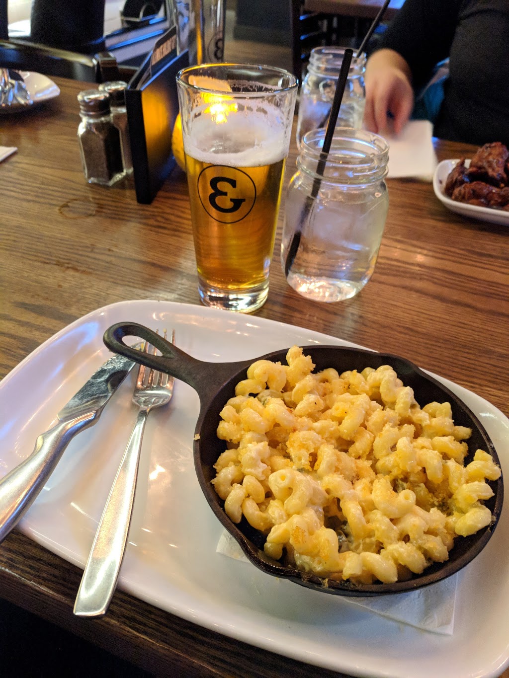 State & Main Kitchen & Bar | 590 Baseline Rd Unit 280, Sherwood Park, AB T8H 1Y4, Canada | Phone: (587) 269-1240