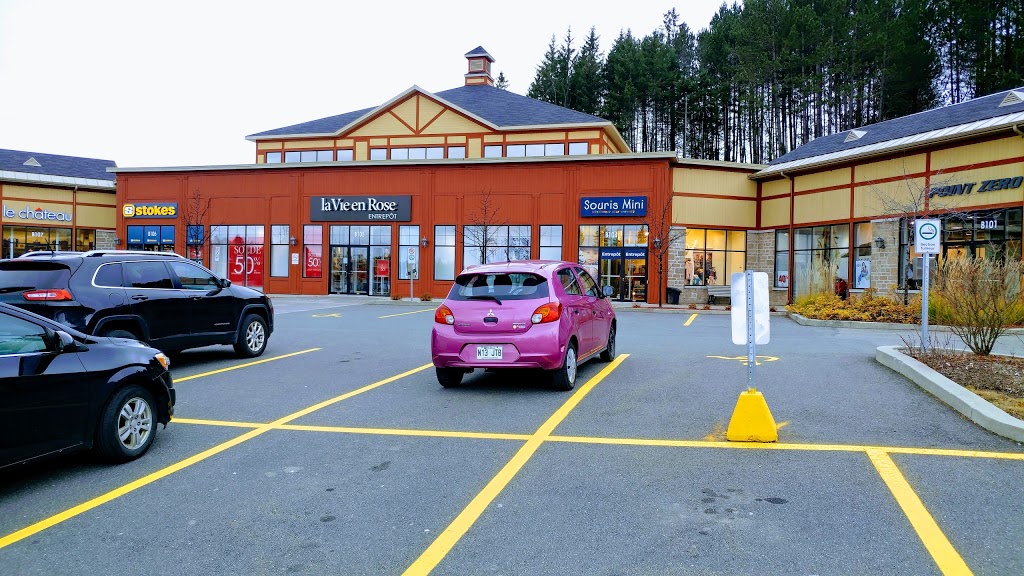 Factoreries Tremblant | 2555 Rue De LAulnaie, Mont-Tremblant, QC J8E 0E5, Canada | Phone: (514) 354-5920