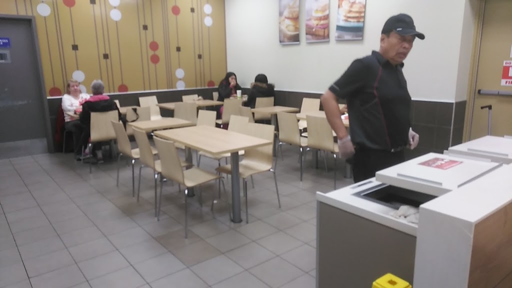 McDonalds | 1900 Eglinton Ave E, Scarborough, ON M1L 2L9, Canada | Phone: (416) 285-4192