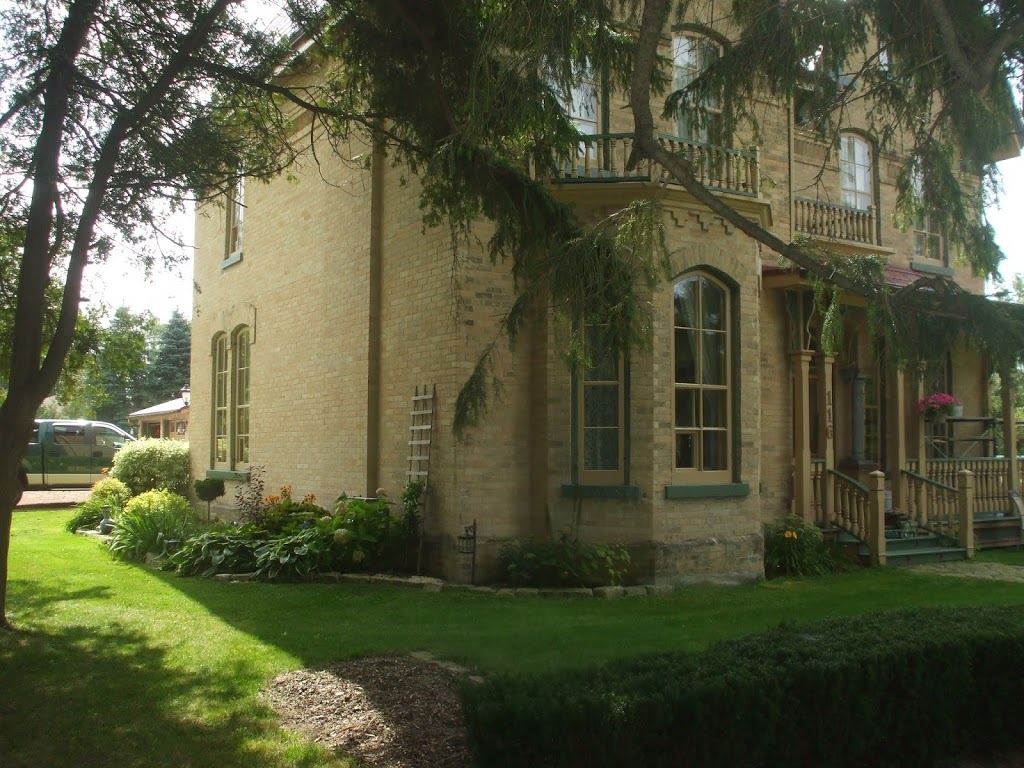 Meiklejohn House Bed & Breakfast | 116 Arthur St E, Harriston, ON N0G 1Z0, Canada | Phone: (519) 338-2671
