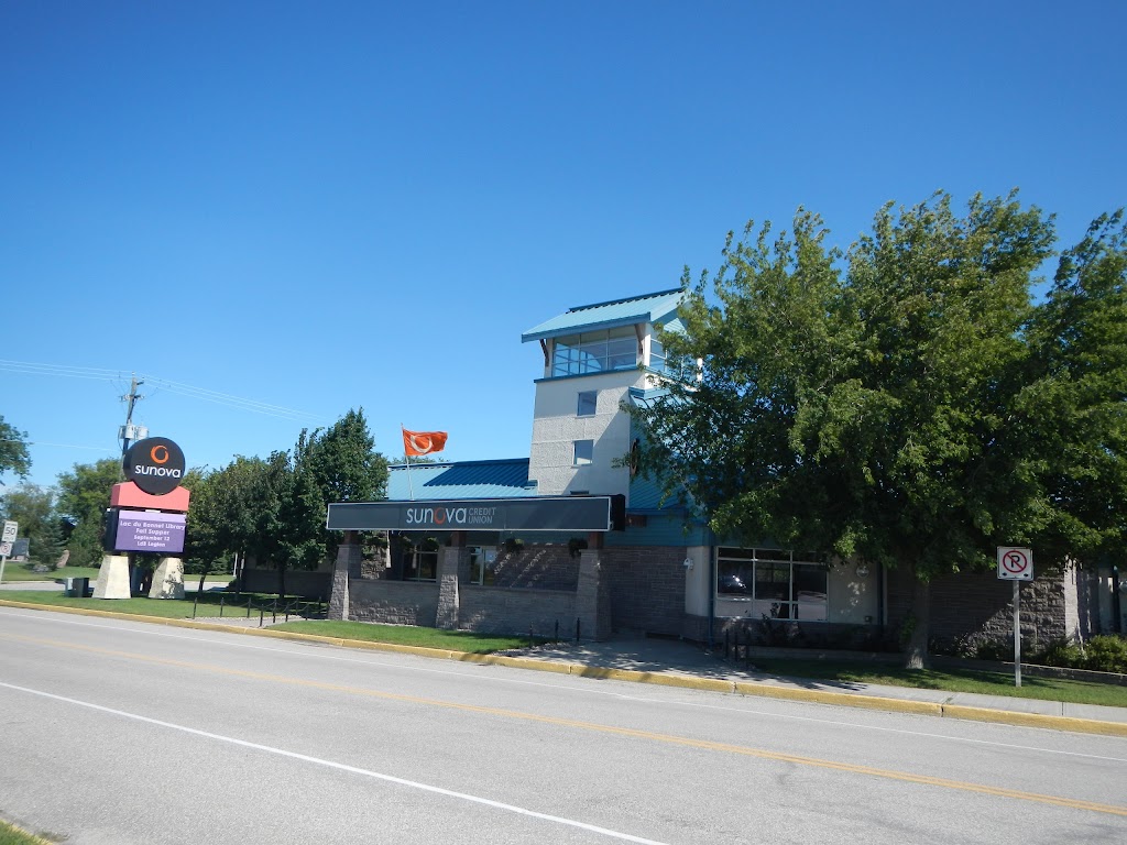 Sunova Credit Union | 2 Park Ave, Lac du Bonnet, MB R0E 1A0, Canada | Phone: (204) 345-9777