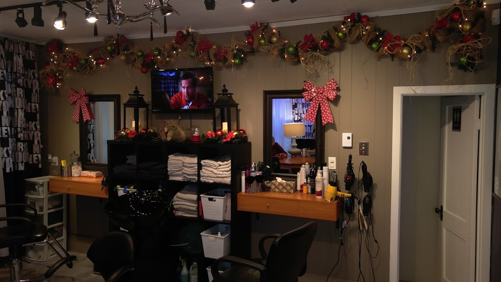 Coiffure Le Local signé M. | 17 Rue Saint-Jean-Baptiste E, Rigaud, QC J0P 1P0, Canada | Phone: (438) 831-6244