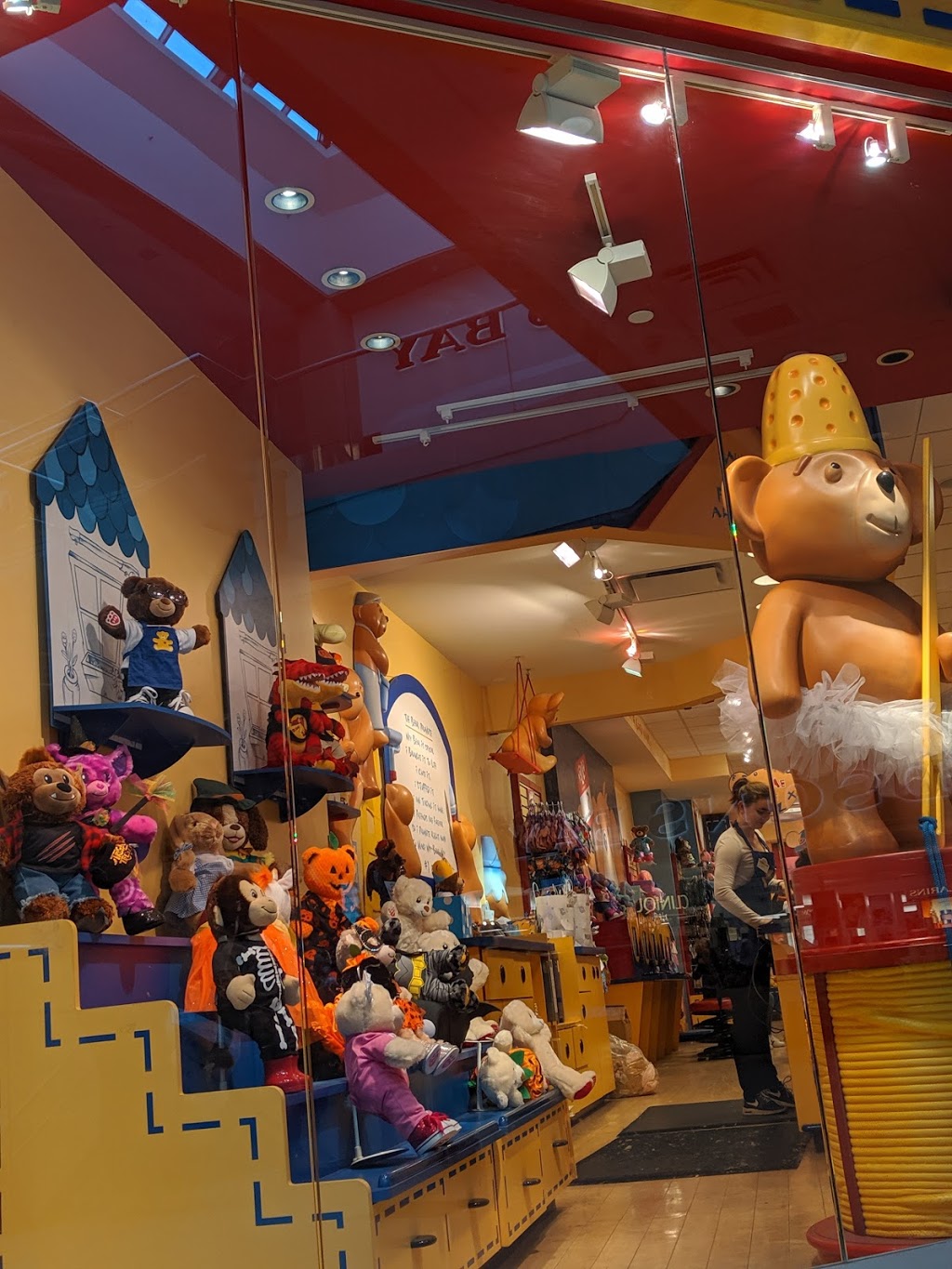 Build-A-Bear Workshop | 100 Bayshore Dr, Nepean, ON K2B 8C1, Canada | Phone: (343) 804-0500