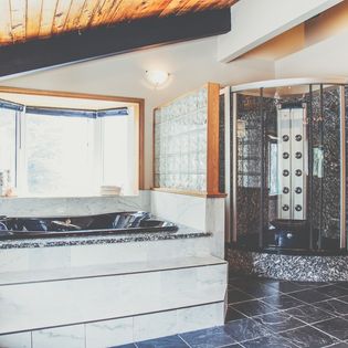 Rocky Mountain Guest House | 5 Nelson Ave, Mountain View, AB T0K 1N0, Canada | Phone: (403) 360-6273