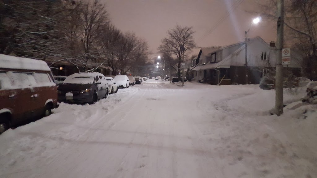 Cairns Avenue Parkette | 93 Cairns Ave, Toronto, ON M4L 1X6, Canada | Phone: (416) 338-4386