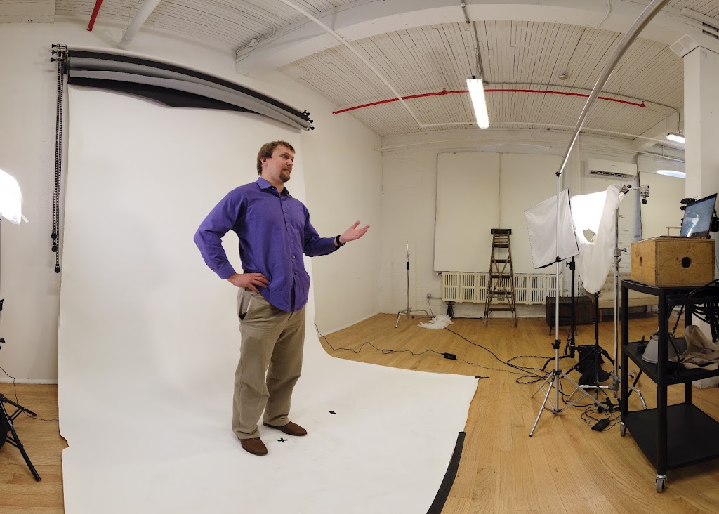 Wade Studio | 87 Wade Ave, Toronto, ON M6H 1P5, Canada | Phone: (647) 525-2253