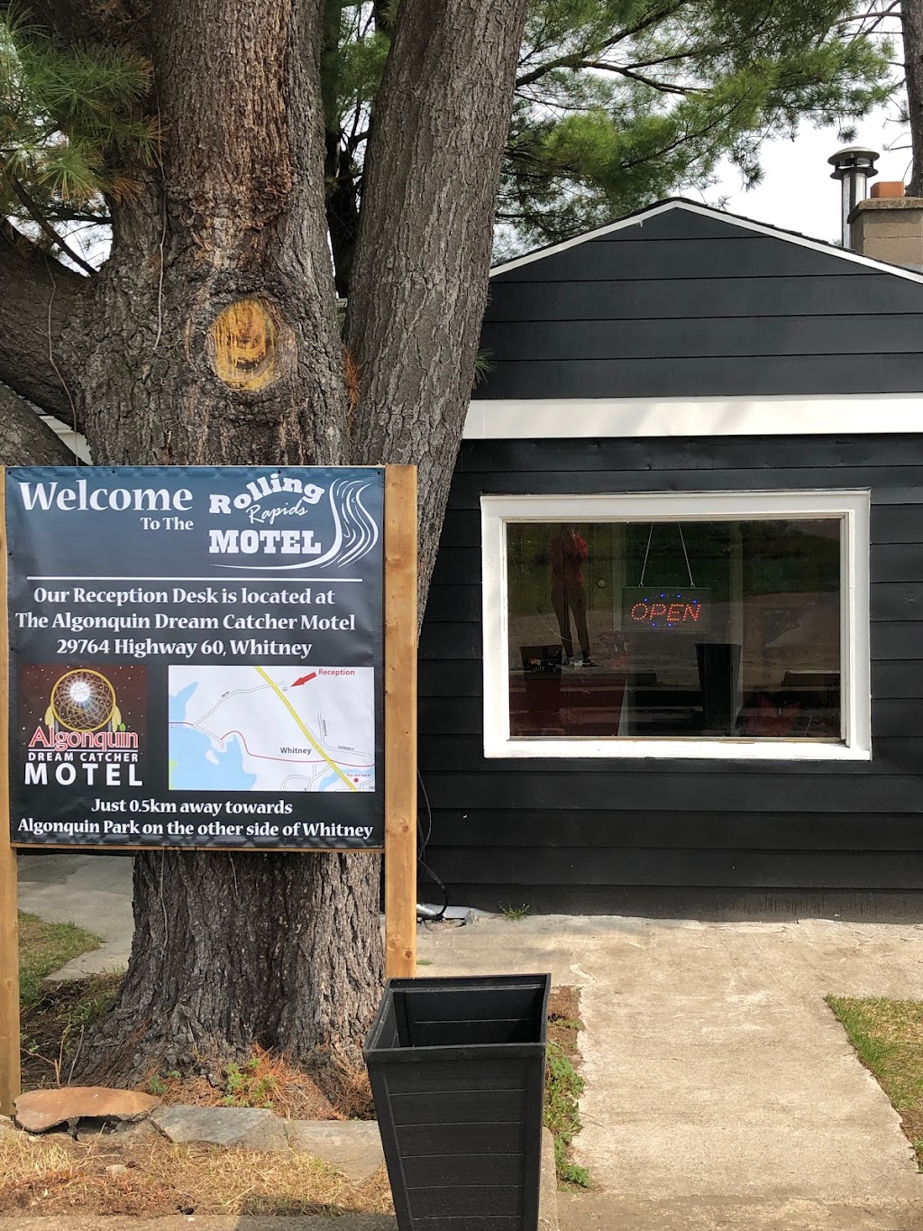 Rolling Rapids Motel | 29552 ON-60, Whitney, ON K0J 2M0, Canada | Phone: (613) 637-1220