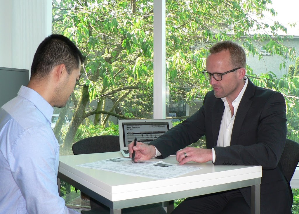 Erik Carlson, Personal Real Estate Corporation | 3195 Oak St, Vancouver, BC V6H 2L2, Canada | Phone: (604) 719-1501