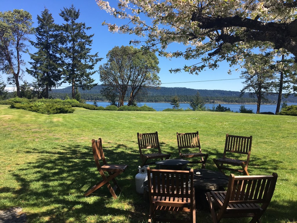 Mineral Springs Resort | 1460 N Beach Rd, Salt Spring Island, BC V8K 1J4, Canada | Phone: (250) 537-4111