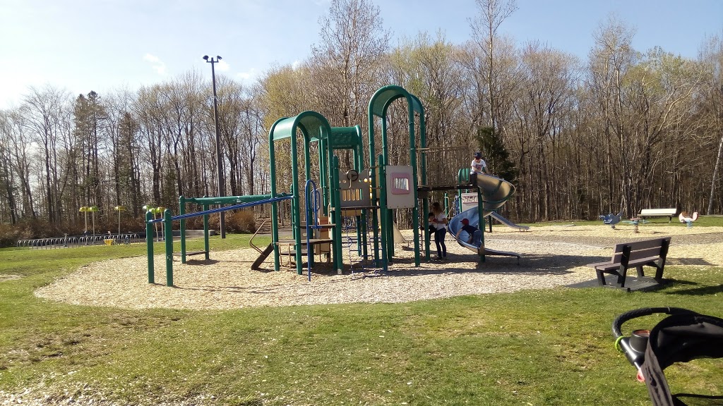 Parc Montchâtel | 13500 Rue Duhamel, Québec, QC G2A 3L2, Canada | Phone: (418) 641-6007