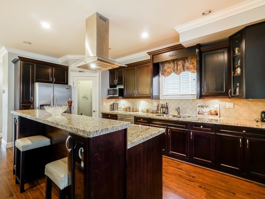 Robbie Johal PREC* Clayton Heights REALTOR - RE/MAX 2000 | 18897 68 Ave, Surrey, BC V4N 0B3, Canada | Phone: (604) 825-3079