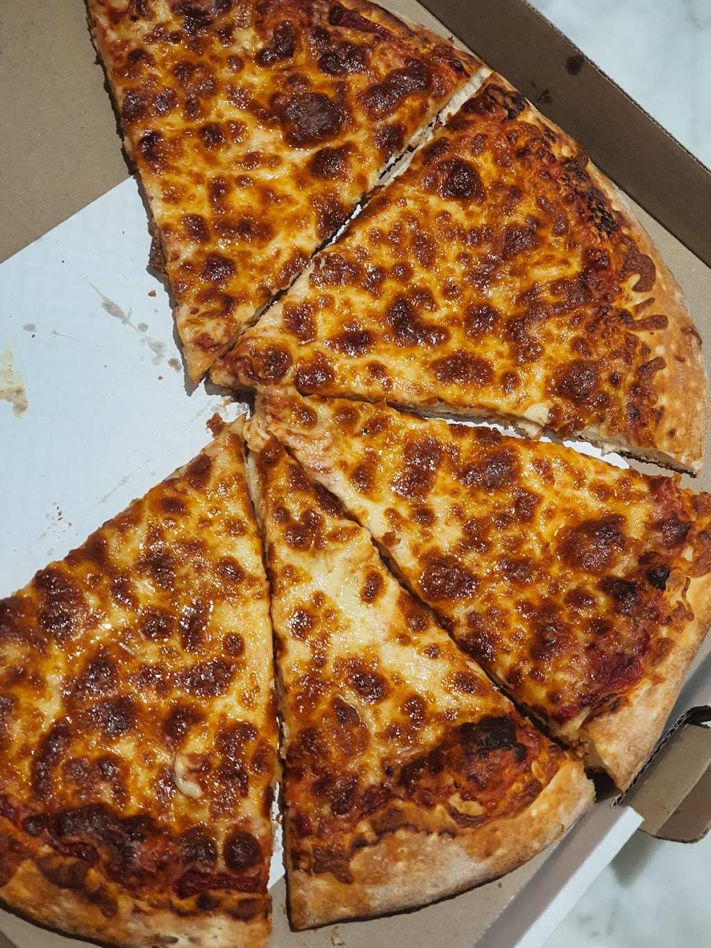 Pizzeria Casa Rita | 550 Bd Beaconsfield, Beaconsfield, QC H9W 4E2, Canada | Phone: (514) 697-3722