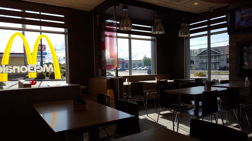 McDonalds | 81 Lombard St, Smiths Falls, ON K7A 4Y9, Canada | Phone: (613) 283-8633