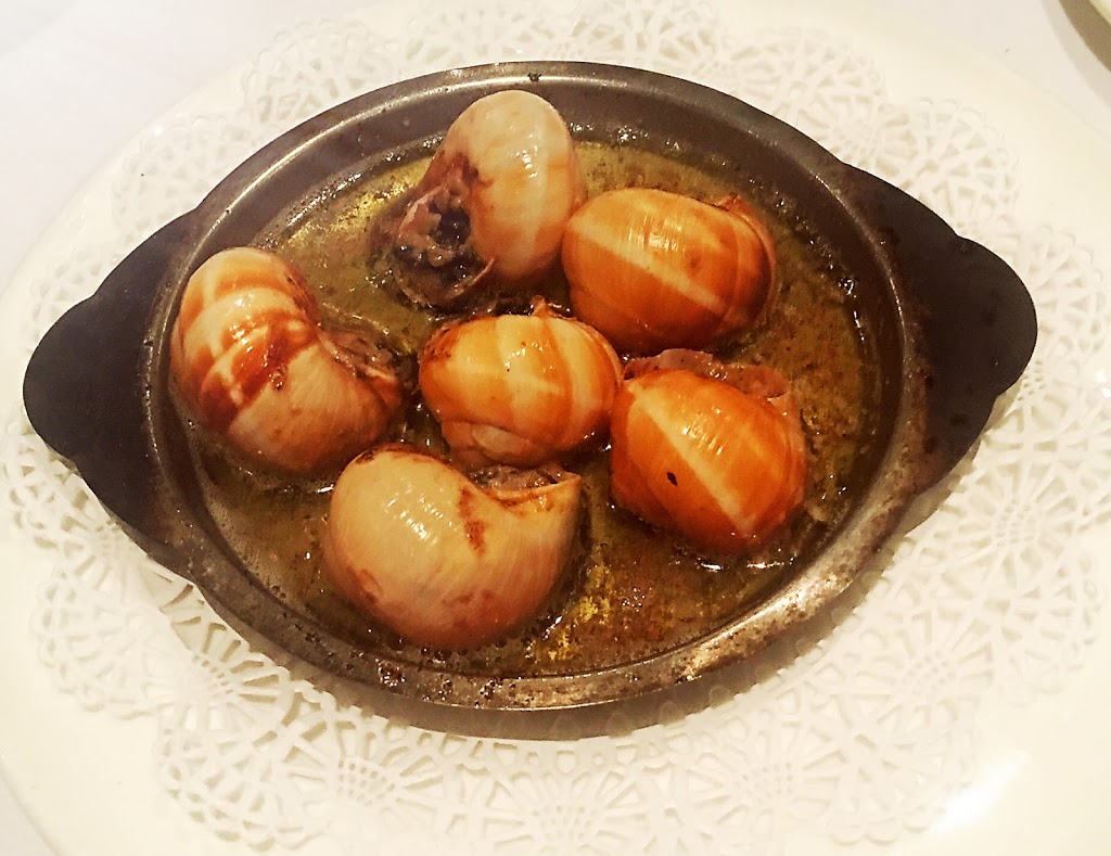 Caesars Steak House & SPQR Lounge | 110, 10816 Macleod Trail S, Calgary, AB T2J 5N8, Canada | Phone: (403) 278-3930