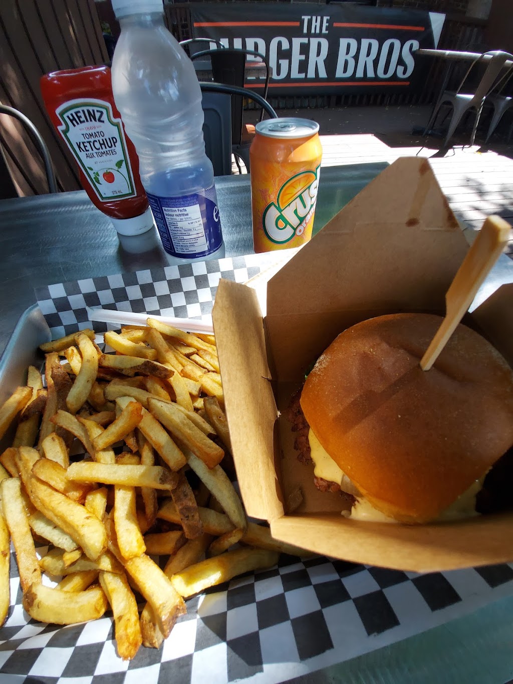 The Burger Bros (Toronto) | 1316 Bloor St W, Toronto, ON M6H 1P2, Canada | Phone: (416) 533-4044