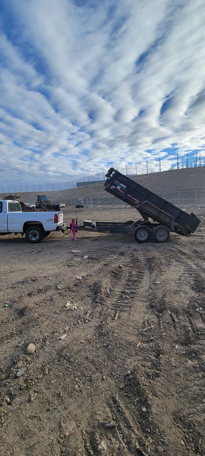 MIGHTY MEN MOVING and Hauling | 236 Mt Alderson Crescent W, Lethbridge, AB T1K 6P7, Canada | Phone: (403) 635-6069