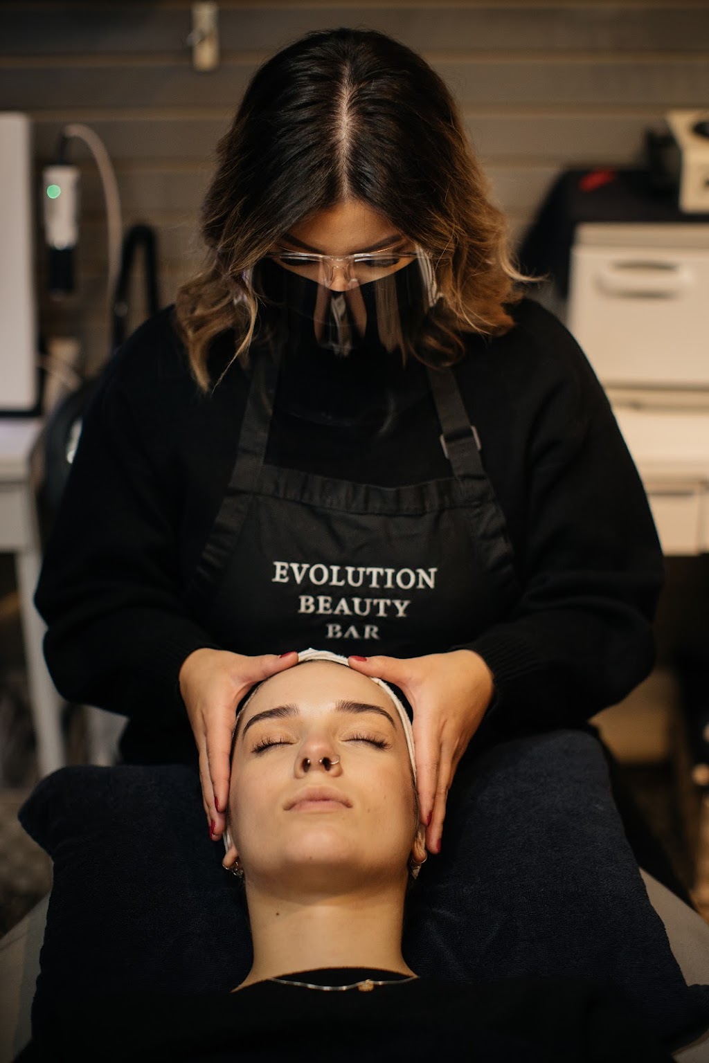 Evolution Beauty Bar | 2970 King George Blvd #11, Surrey, BC V4P 0E6, Canada | Phone: (604) 542-4782