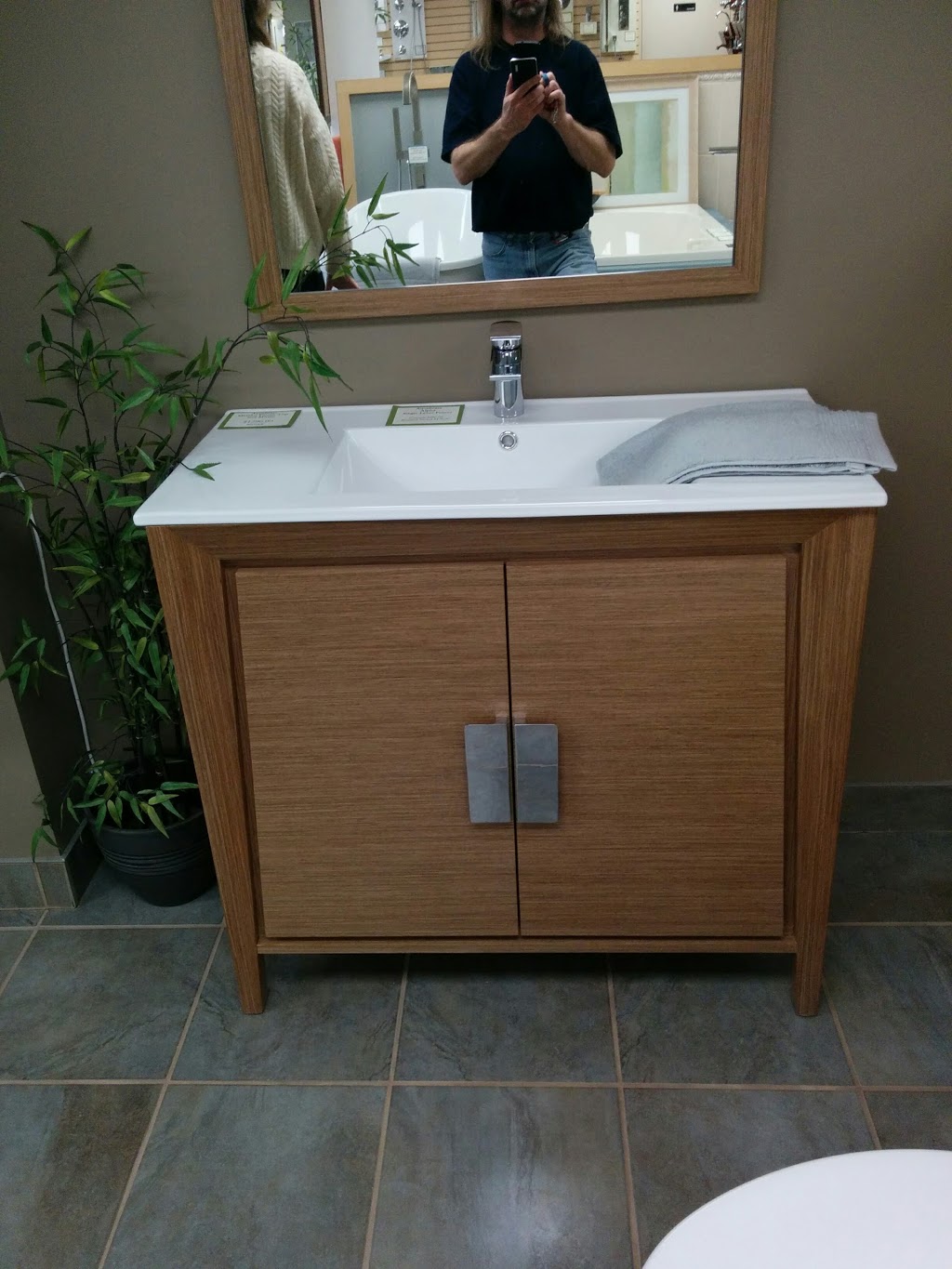 Total Bath & Plumbing Centre | 625 Wabanaki Dr, Kitchener, ON N2C 2G3, Canada | Phone: (519) 894-1888