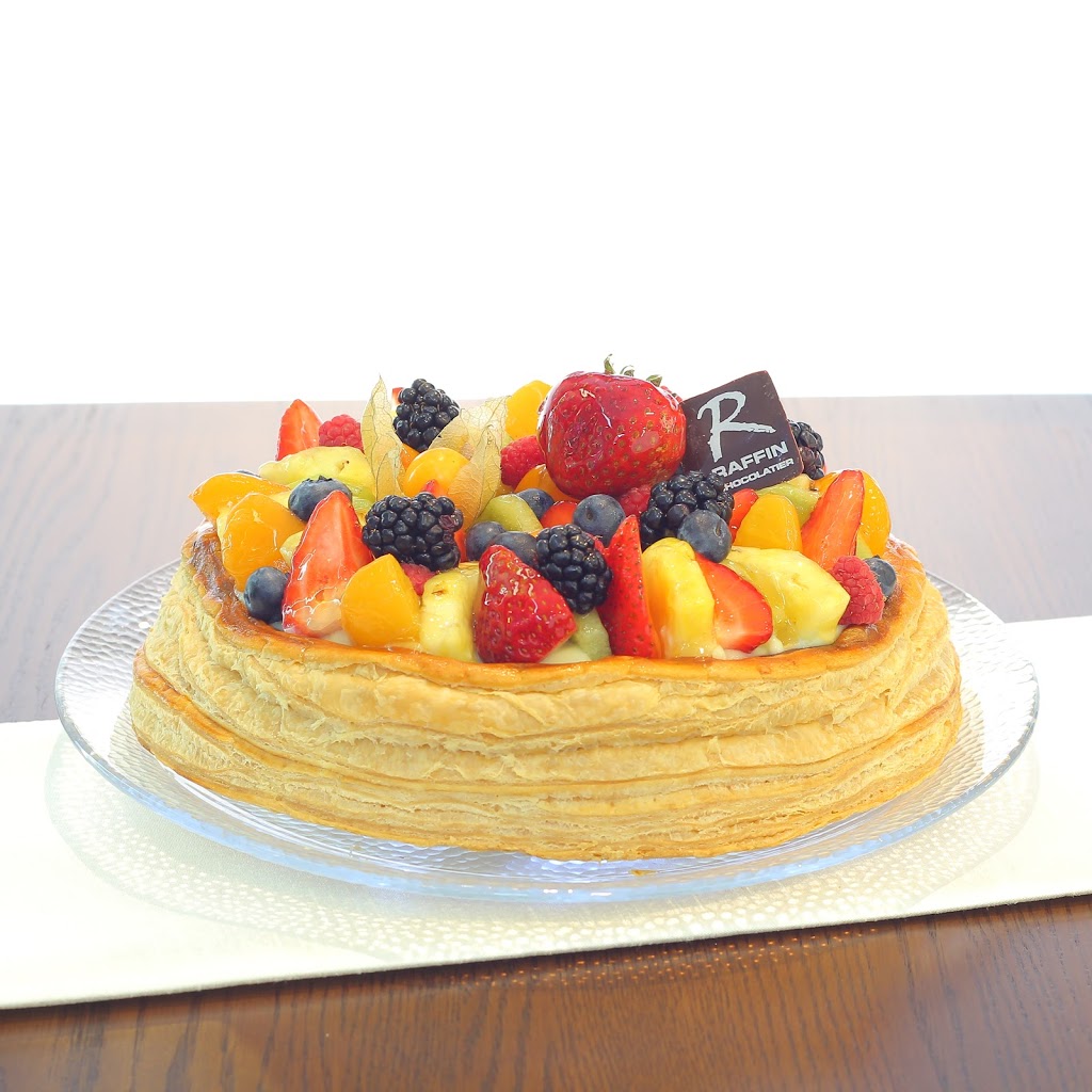Patisserie Chocolaterie Raffin | 5120 Boulevard des Laurentides, Laval, QC H7K 2J5, Canada | Phone: (450) 622-8636