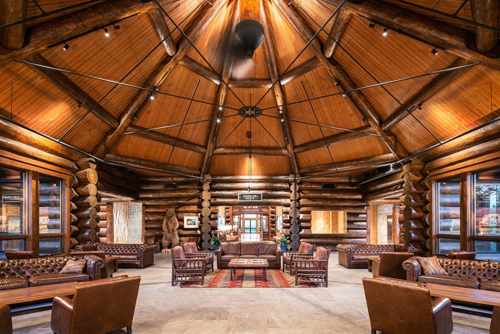Killarney Mountain Lodge & Conference Centre | 3 Commissioner St, Killarney, ON P0M 2A0, Canada | Phone: (800) 461-1117