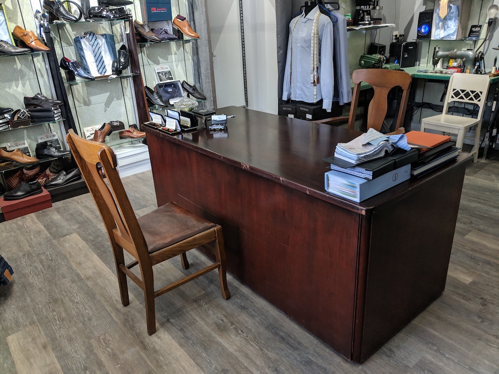 Vincenzo Tommaso Bespoke | 10060 Keele St #6, Maple, ON L6A 4V6, Canada | Phone: (416) 678-9450