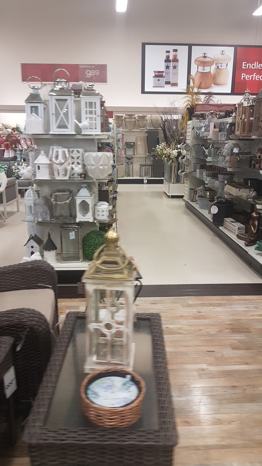 Marshalls | 2210 Bank St, Ottawa, ON K1V 1J5, Canada | Phone: (613) 737-4566