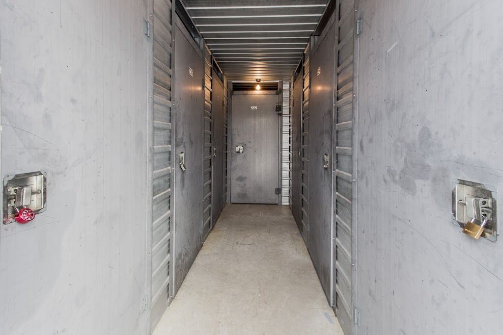 StorageMart | 370 Herchimer Ave, Belleville, ON K8N 0L2, Canada | Phone: (613) 962-1147